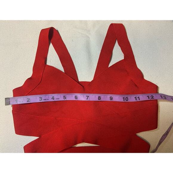 Women's BCBGMAXAZRIA Deep V-Neck Cut Out Bandage Bralette Crop Top Red Size XS - Picture 7 of 10